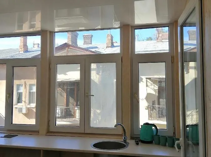 в сердце города! дерибасовская/соборная площадь.